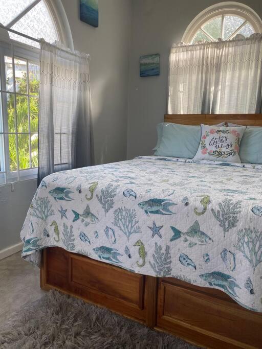 Coastal Beauty - Beautiful Penthouse Condo In Ocho Rios Dış mekan fotoğraf